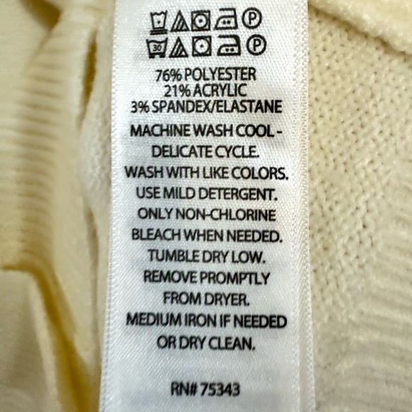 Paris Hilton Ivory Button-Up Cardigan - Picture 2 of 2